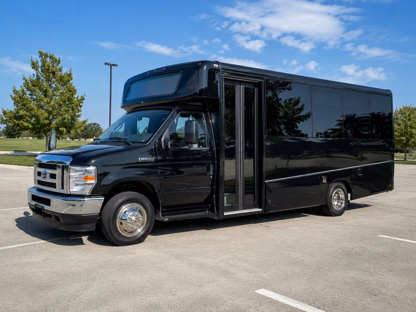 15 passenger minibus