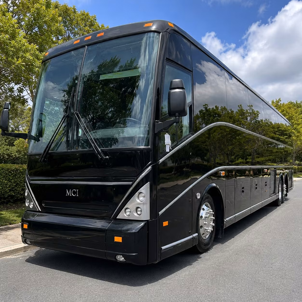 cedar rapids concert festival and private event bus rentals
