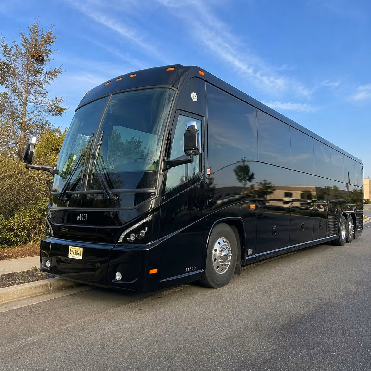 cedar rapids long distance charter bus rentals