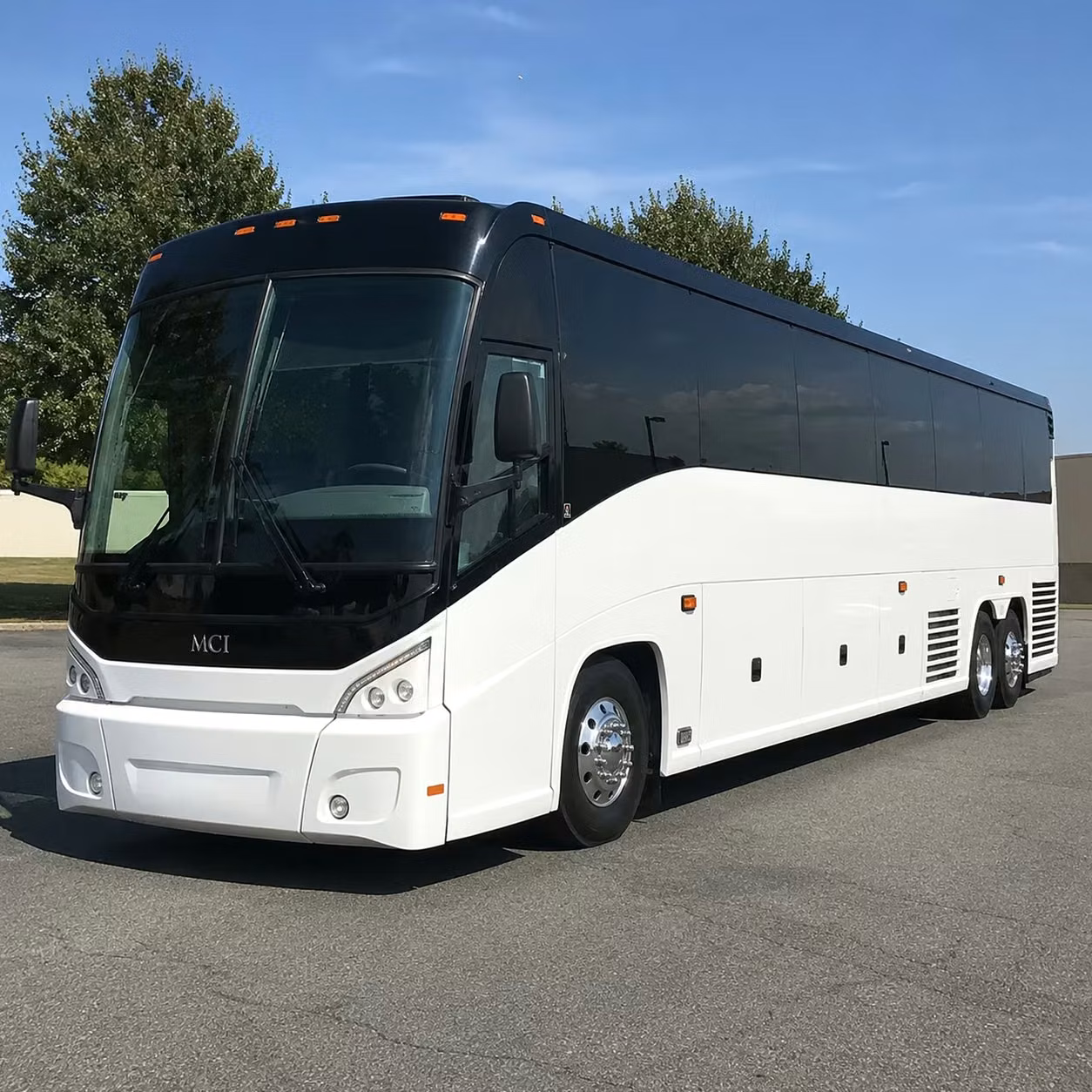 cedar rapids school groups and student organizations book long distance bus rentals for every trip