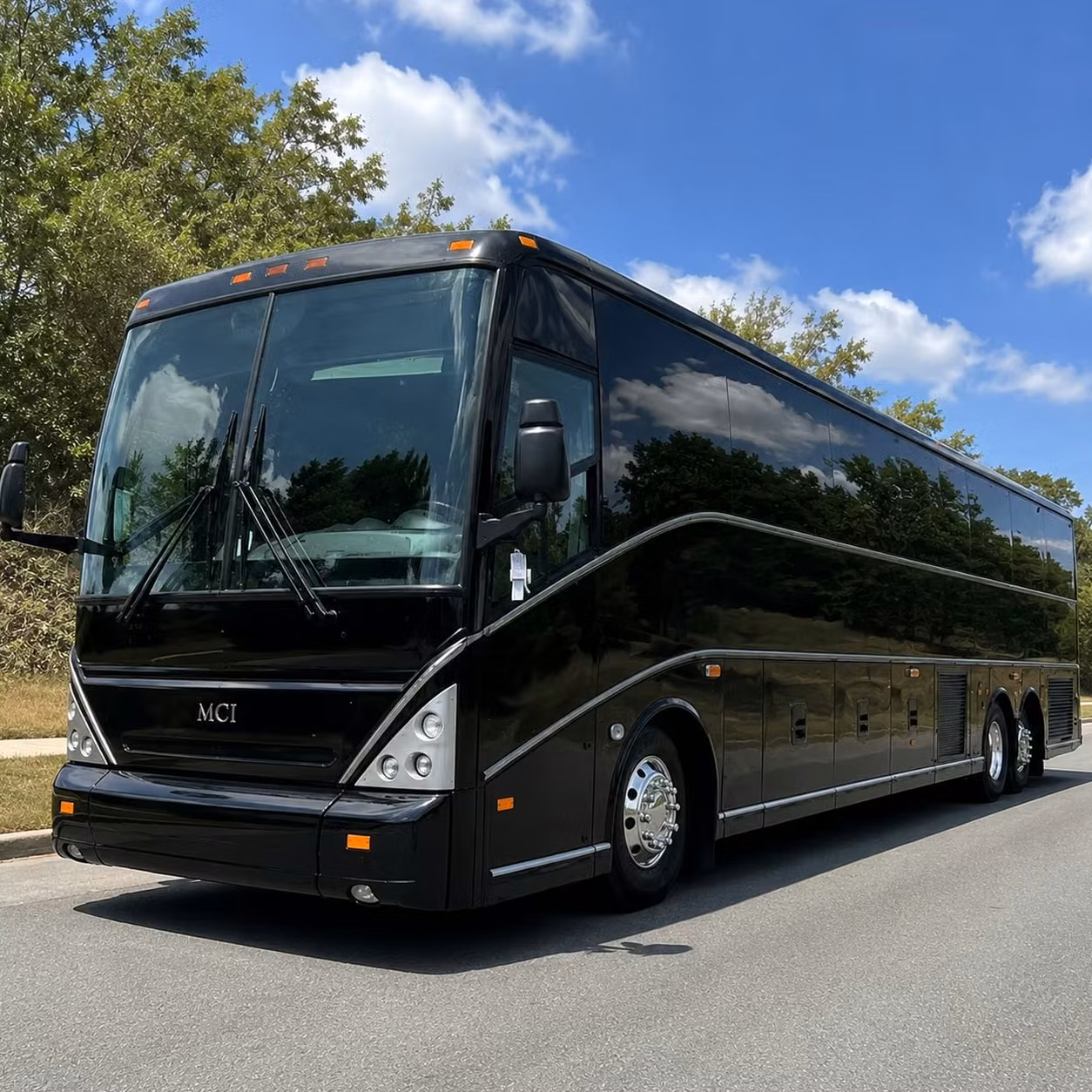 cedar rapids wedding guest shuttle bus rentals