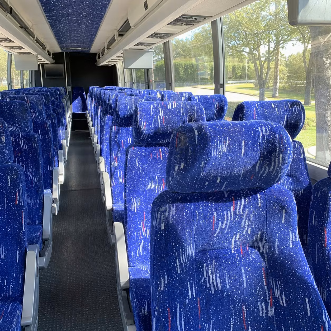 charter bus rentals for cedar rapids weddings