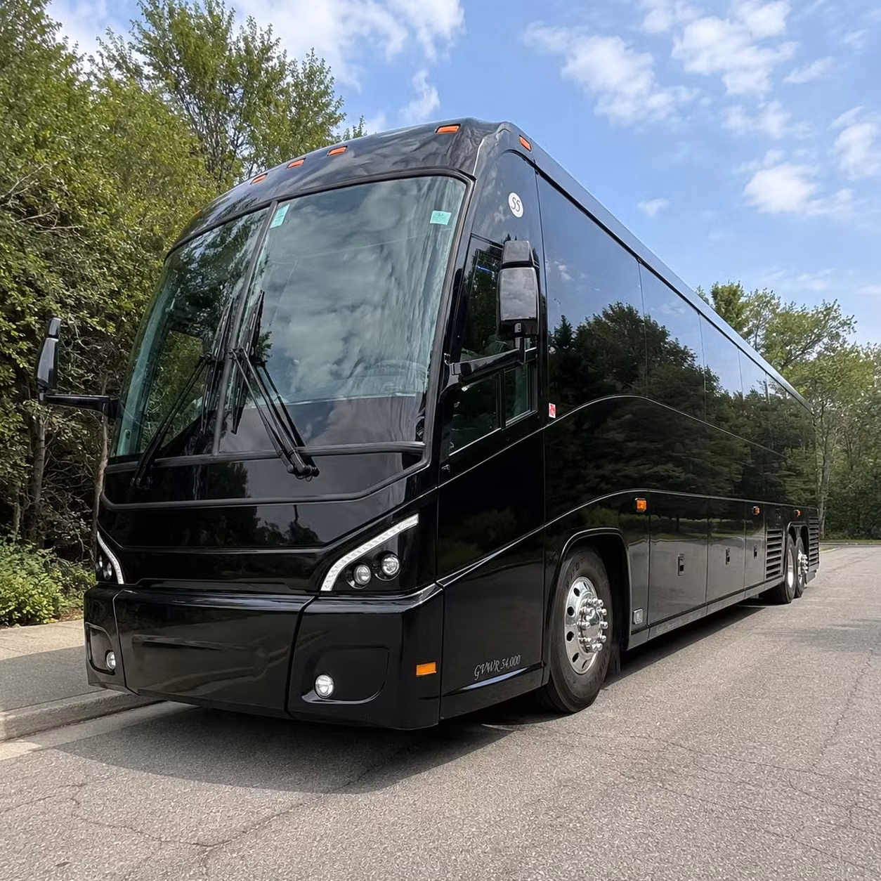 multi day charter bus rentals for cedar rapids groups on extended trips